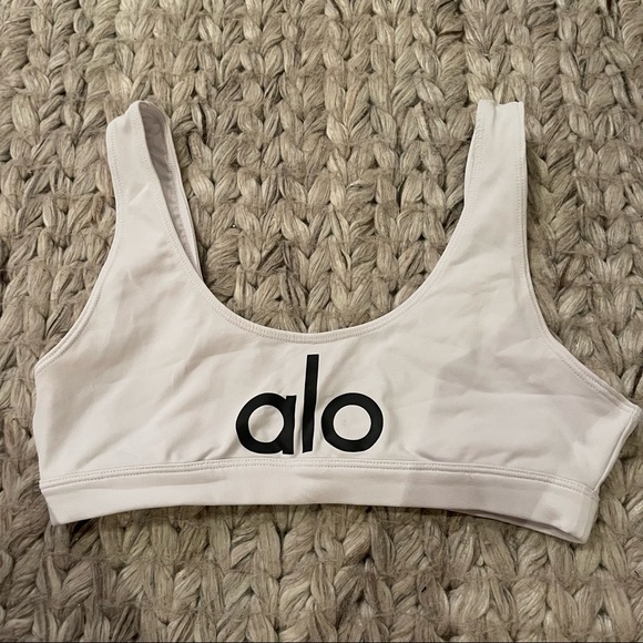 Alo Yoga Logos ALO YOGA LOTUS SPORTS BRA LARGE Nikkibradford